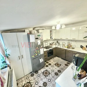 De vanzare  3 camere(65mp), decomandat si mobilat complet plus boxa generoasa - imagine 8