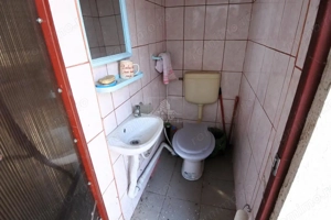 Casă primitoare de închiriat în Roman, jud. Neamț-ideală pentru familia ta! - imagine 9