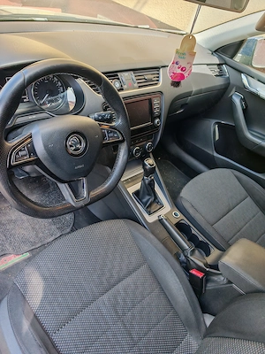 Skoda Octavia 3,an fabricație 2015 august  - imagine 5