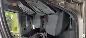Dacia Sandero 2, euro 6, an 2015 motor 1,2 în 4 pistoane 75 cai ,nu are aer condiționat,km=98700 km - imagine 8