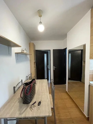 Apartament 1 camera decomandat etaj 3 langa Spitalul Judetean amenajat bloc izolat - imagine 4