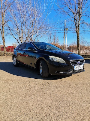 Volvo V40  D2 Negru