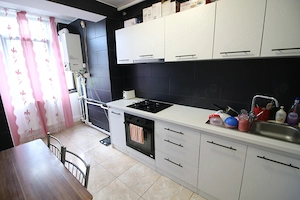 Apartament 2 camere Micro 16, etajul 1, renovat, geam baie - imagine 3