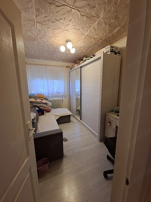 vând garsoniera sau schimb cu casa diferența din partea mea!