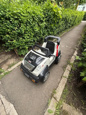 Masina electrica pentru copii, 4x4, cu telecomanda, BATERIE NOUA