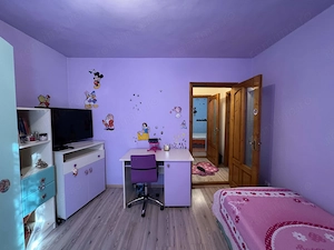 3 cam. etaj 1, 2 bai, 2 balcoane, mobilat+utilat, zona Spital - imagine 12