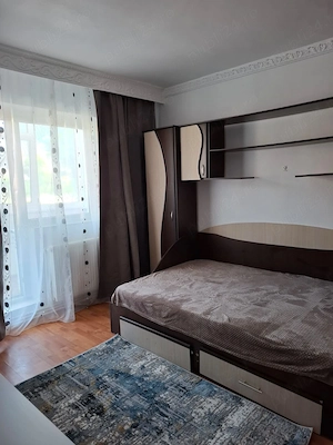 Proprietar, închiriez apartament 2 camere decomandat IREG - imagine 3
