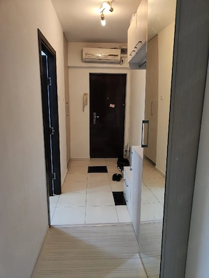 Proprietar vand apartament 2 camere decomandat zona Capitol.  - imagine 3