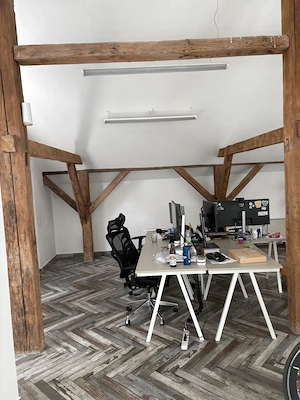 De inchiriat spatiu pentru birouri la mansarda, amenajat lux, cladire istorica in P-ta Unirii