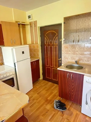 Ocazie!!! Ap 2 cam zona Piata Spitalului mobilat decent ocupabil imediat