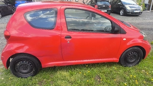 Toyota Aygo 1.0 benzină  - imagine 4