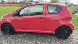Toyota Aygo 1.0 benzină  - imagine 2