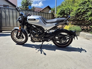 Husqvarna Vitpilen 401 an - imagine 5