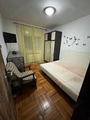 Ap 2 cam parter zona central Piata Romana ocupabil imediat mobilat si utilat - imagine 2