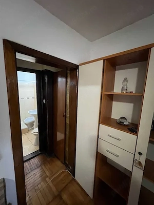 Ap 2 cam parter zona central Piata Romana ocupabil imediat mobilat si utilat - imagine 3