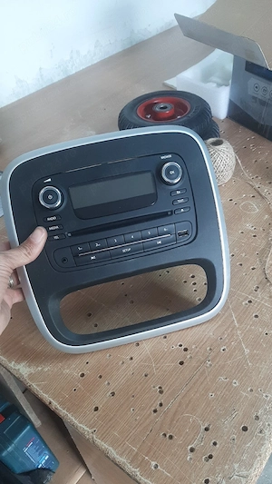Radio CD Opel Vivaro