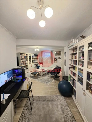 Apartament Spatios, 3 Camere, Decomandat, Demisol, Zona Primo - imagine 2