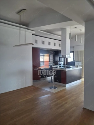 Toamnei, apartament  3 camere, 138 mp, constructie 2009 - imagine 2