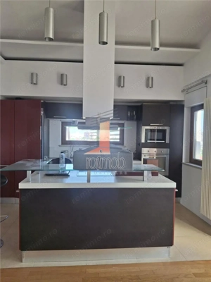 Toamnei, apartament  3 camere, 138 mp, constructie 2009 - imagine 3