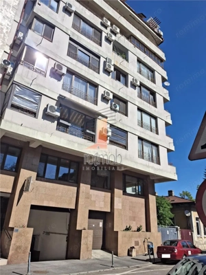 Toamnei, apartament  3 camere, 138 mp, constructie 2009 - imagine 20
