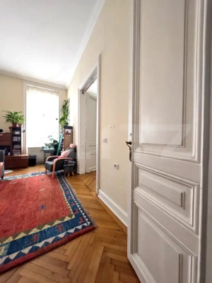 Cladire istorica, 3 camere, bucatarie generoasa, etaj intemediar, Regina Maria - imagine 2