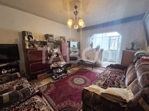 Apartament 3 camere decomandat zona 1 Decembrie 75mp si boxa la subsol