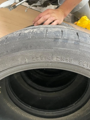 Vând 4 cauciucuri bune de vara , 600 lei