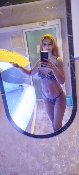 Pozele reale  blondă Focoasă 