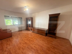 Apartament 4 camere decomandat, etaj 1, zona scoala gimnaziala Elena Farago - imagine 2