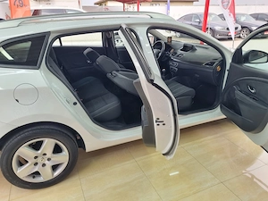 Renault megane, an 2014 11, motor 1.5diesel, 110cp, euro 5, rate fixe, avans 0%, livrare gratuita - imagine 17