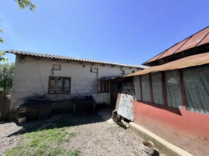 Ocazie Investitie, Casa de renovat/demolat 127mp+3000.mp Teren Intravilan/Simnic - imagine 2