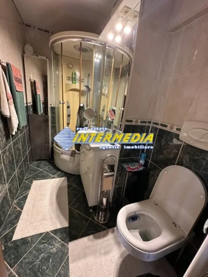 Apartament 2 camere CETATE M-uri 2 Balcane la Bulevard Mobilat Utilat Complet - imagine 3