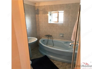 Apartament 3 camere, zona Centrala , etaj 4, renovat si mobilat - imagine 14