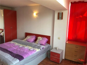 Apartament 3 camere, zona Centrala , etaj 4, renovat si mobilat - imagine 9