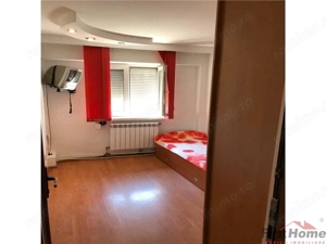 Apartament 3 camere, zona Centrala , etaj 4, renovat si mobilat - imagine 13
