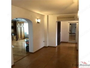 Apartament 3 camere, zona Centrala , etaj 4, renovat si mobilat - imagine 18