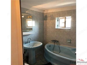 Apartament 3 camere, zona Centrala , etaj 4, renovat si mobilat - imagine 15