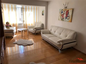 Apartament 3 camere, zona Centrala , etaj 4, renovat si mobilat