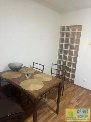 Trocadero, de vanzare 2 camere, decomandat, renovat - imagine 6
