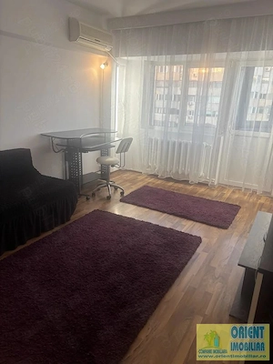 Trocadero, de vanzare 2 camere, decomandat, renovat - imagine 2