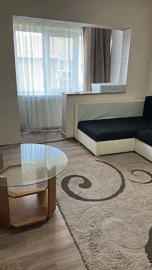 Proprietar vand apartament 1 camera, renovat ,mobilat 30 mp pret 54.000 euro - imagine 5