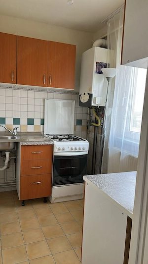 Proprietar vand apartament 1 camera, renovat ,mobilat 30 mp pret 54.000 euro - imagine 8