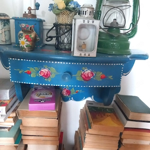 Dulapior retro culoare albastra