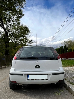 Opel Corsa 1.3 CDTI Diesel 2006 - imagine 4