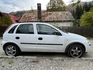 Opel Corsa 1.3 CDTI Diesel 2006 - imagine 3
