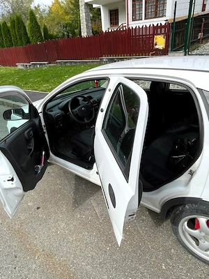 Opel Corsa 1.3 CDTI Diesel 2006 - imagine 6
