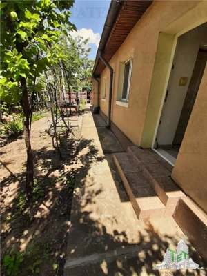 In exclusivitate Piata Veteranilor casa individuala  7 min de metrou - imagine 3
