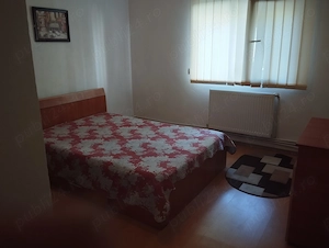 Închiriez apartament cu 2 camere  - imagine 3