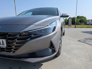 Vand Hyundai Elantra Exclusive CVT 2022 - imagine 2