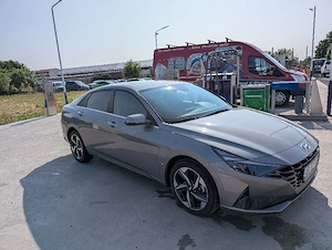 Vand Hyundai Elantra Exclusive CVT 2022 - imagine 3